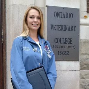 Meet your Posher, Brenna